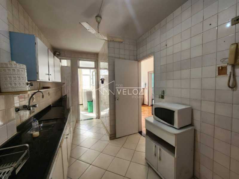 Apartamento à venda com 2 quartos, 75m² - Foto 22