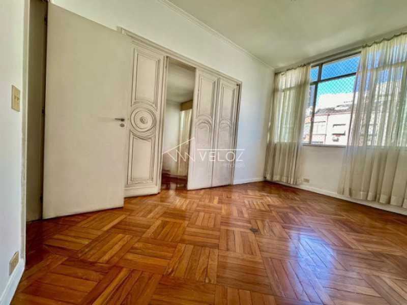 Apartamento à venda com 4 quartos, 180m² - Foto 12