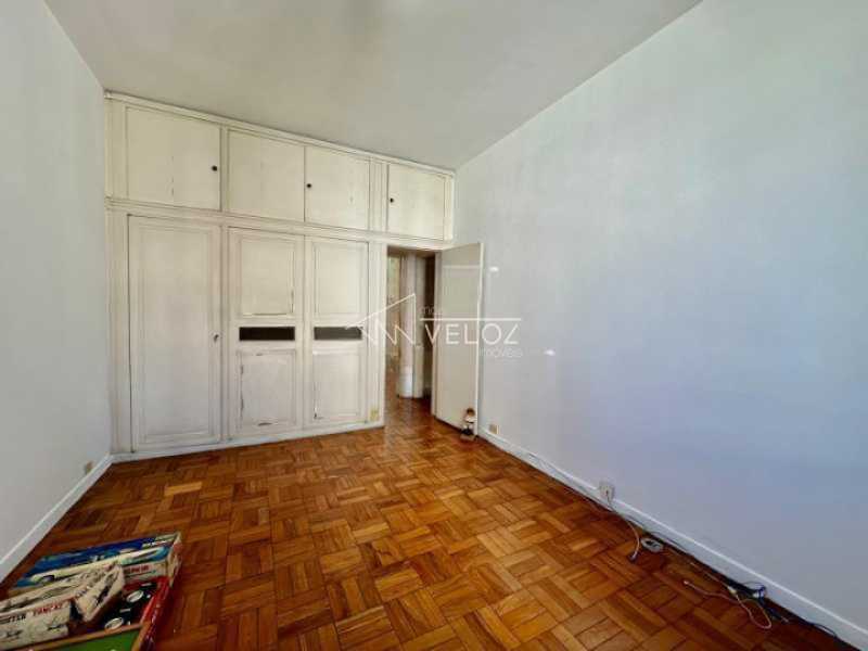 Apartamento à venda com 4 quartos, 180m² - Foto 17