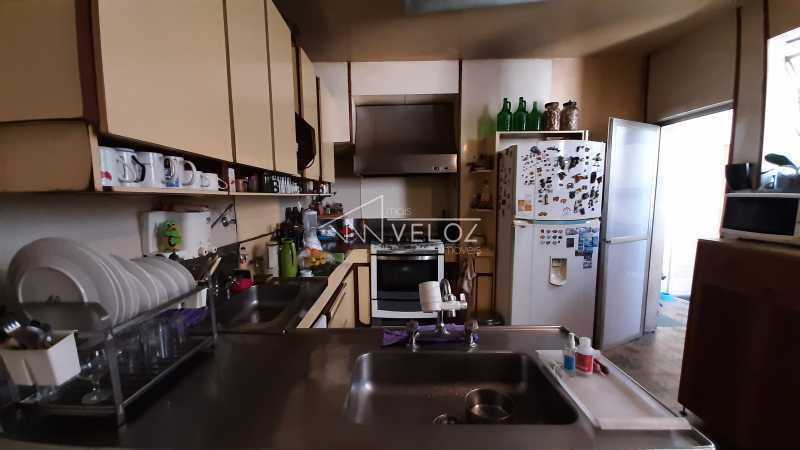 Apartamento à venda com 4 quartos, 221m² - Foto 40