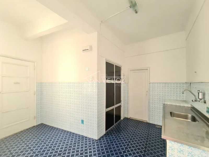 Apartamento à venda com 3 quartos, 160m² - Foto 15