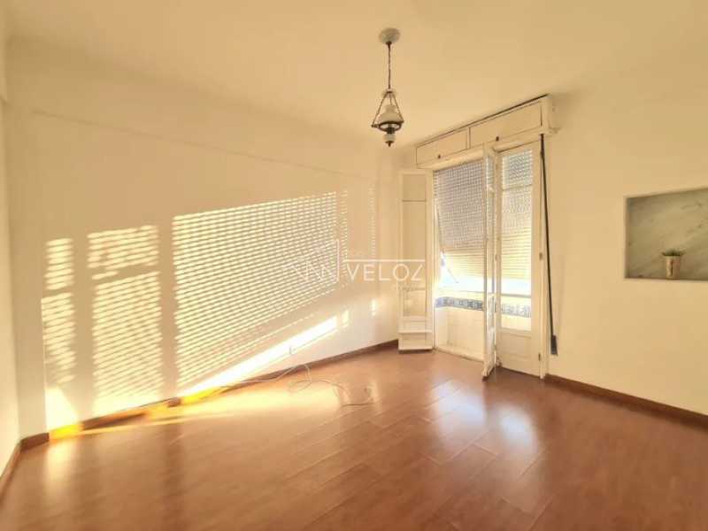 Apartamento à venda com 3 quartos, 160m² - Foto 16