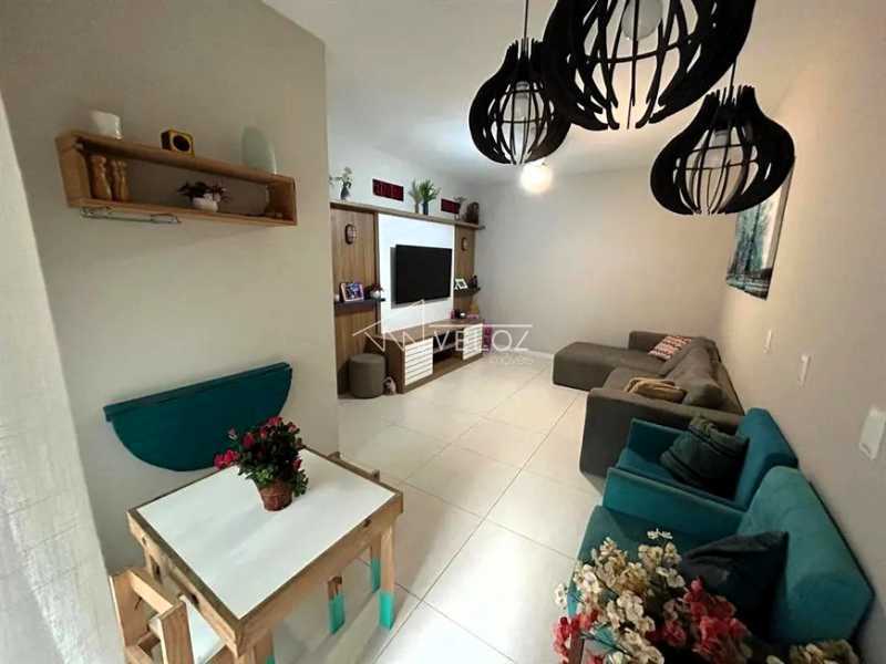 Apartamento à venda com 3 quartos, 110m² - Foto 2