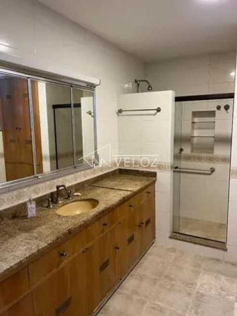 Apartamento à venda com 4 quartos, 237m² - Foto 12