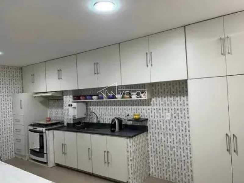 Apartamento à venda com 4 quartos, 237m² - Foto 13