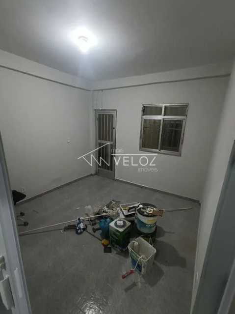 Casa à venda com 2 quartos, 65m² - Foto 4