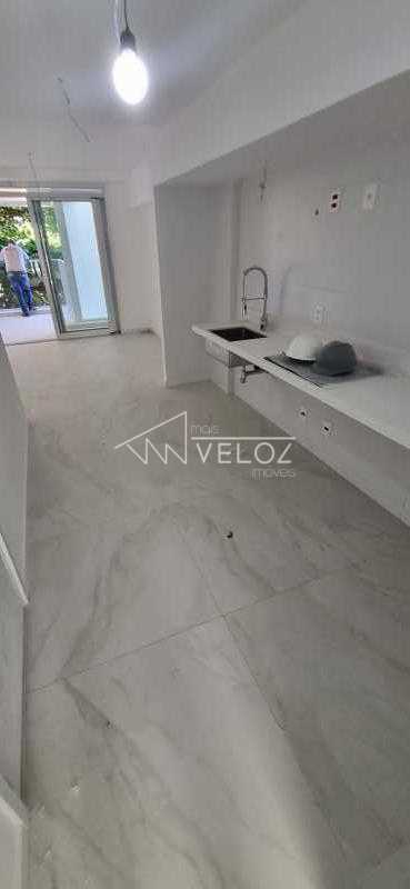 Apartamento à venda com 1 quarto, 55m² - Foto 13