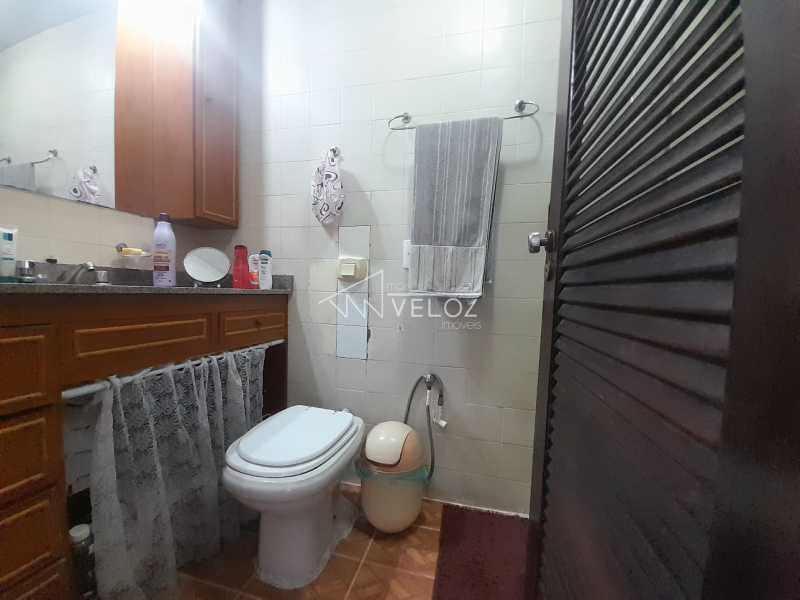 Apartamento à venda com 2 quartos, 70m² - Foto 14