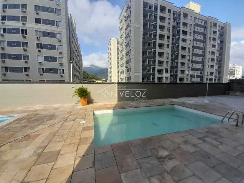 Apartamento à venda com 2 quartos, 70m² - Foto 23