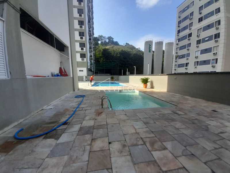 Apartamento à venda com 2 quartos, 70m² - Foto 24