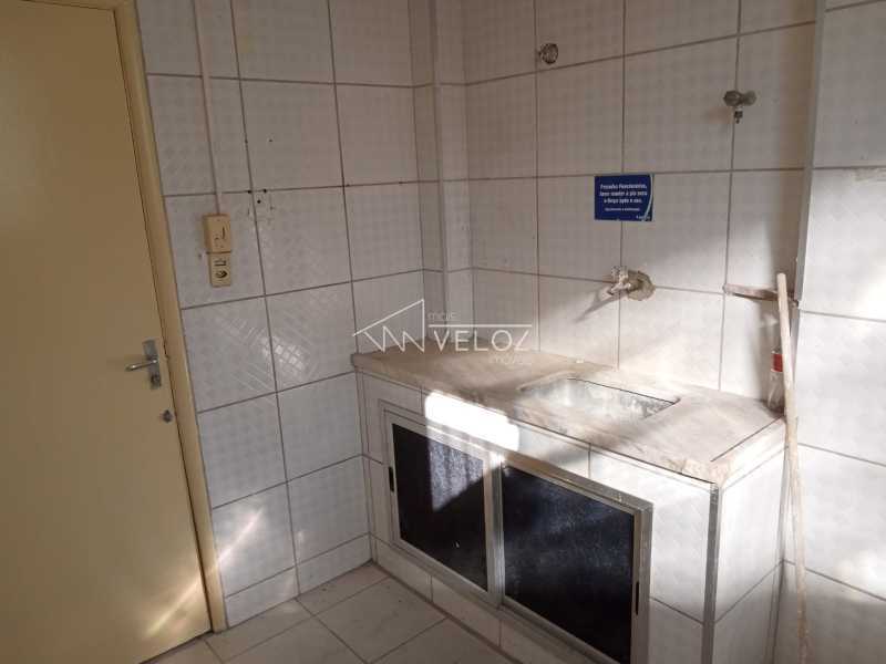 Apartamento à venda com 2 quartos, 70m² - Foto 5