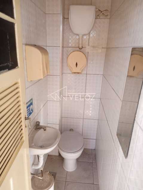 Apartamento à venda com 2 quartos, 70m² - Foto 17