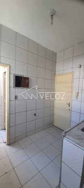 Apartamento à venda com 2 quartos, 70m² - Foto 9