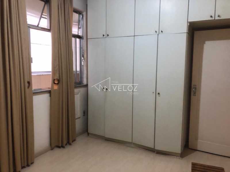 Apartamento à venda com 2 quartos, 76m² - Foto 4