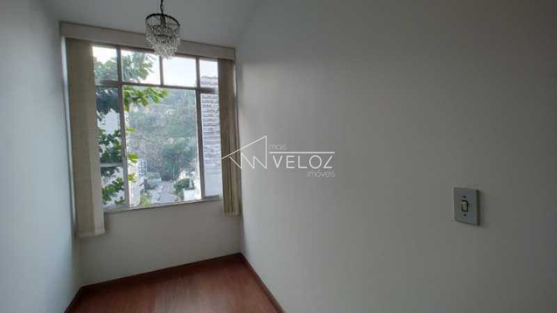 Apartamento à venda com 2 quartos, 75m² - Foto 9