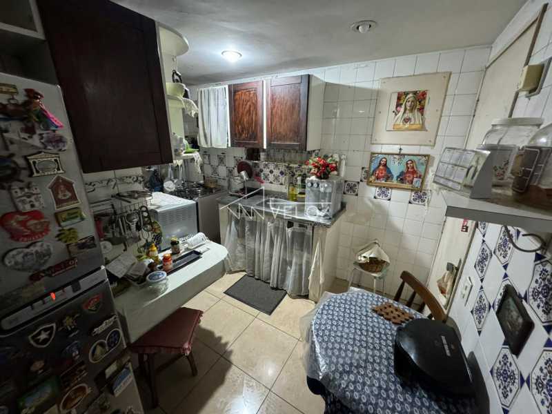 Apartamento à venda com 2 quartos, 72m² - Foto 5