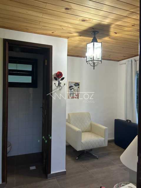 Casa à venda com 4 quartos, 261m² - Foto 16