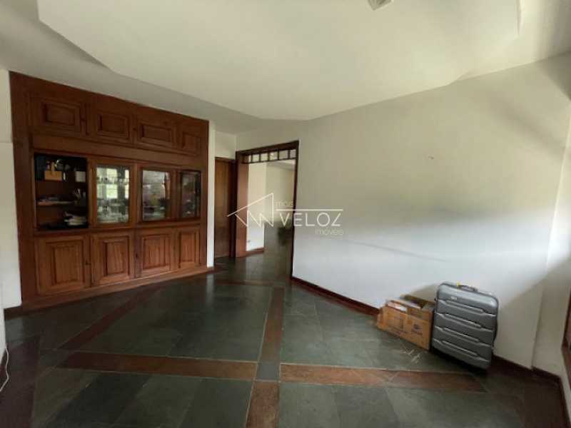 Apartamento à venda com 5 quartos, 301m² - Foto 3