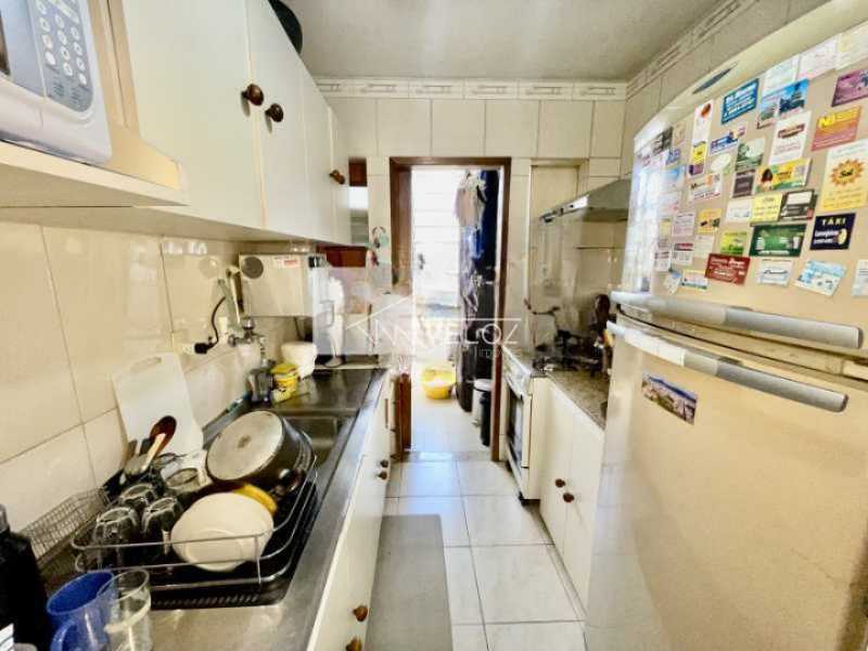 Apartamento à venda com 3 quartos, 85m² - Foto 23