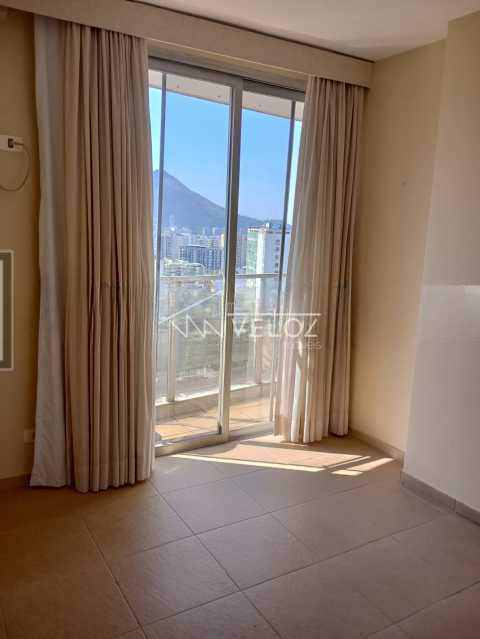 Apartamento à venda com 4 quartos, 175m² - Foto 3