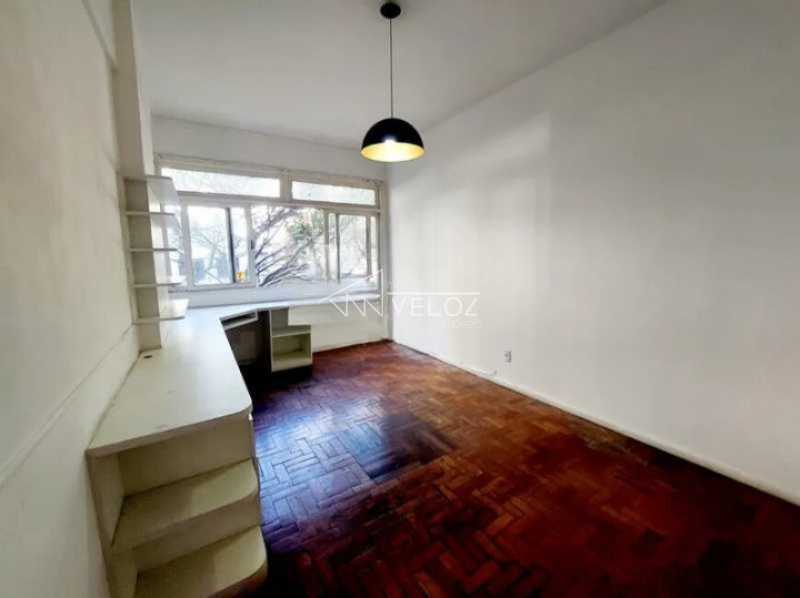 Apartamento à venda com 3 quartos, 130m² - Foto 3