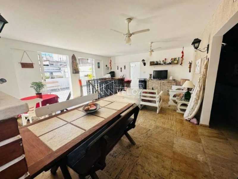 Apartamento à venda com 4 quartos, 200m² - Foto 10