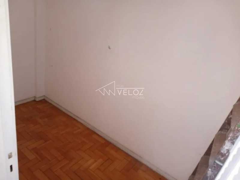 Apartamento à venda com 2 quartos, 68m² - Foto 5