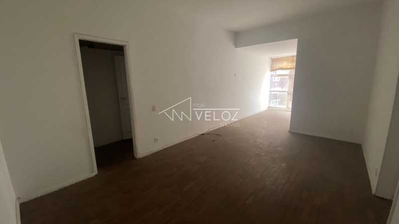 Apartamento à venda com 2 quartos, 100m² - Foto 12