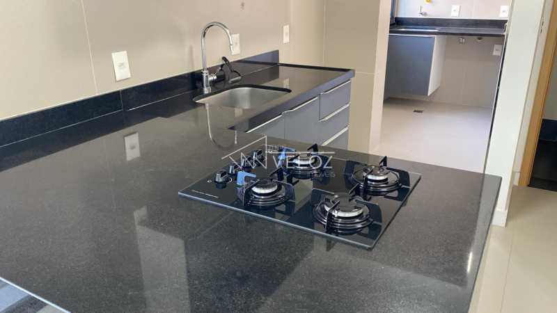 Apartamento à venda com 2 quartos, 88m² - Foto 5