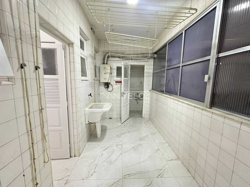 Apartamento à venda com 4 quartos, 268m² - Foto 17