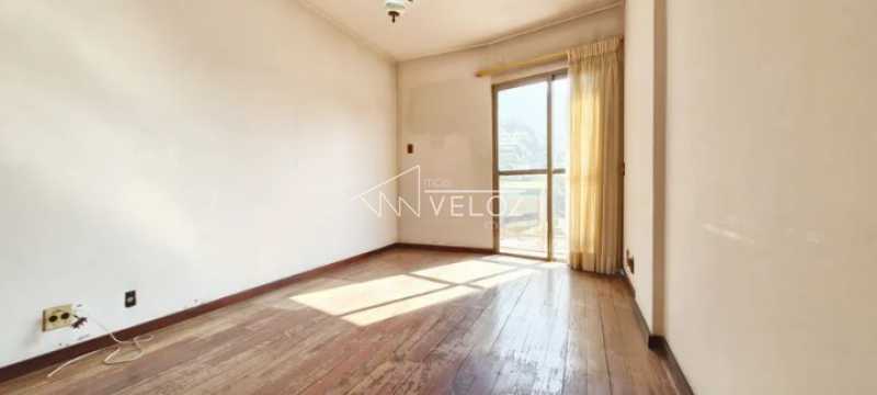 Apartamento à venda com 3 quartos, 130m² - Foto 23