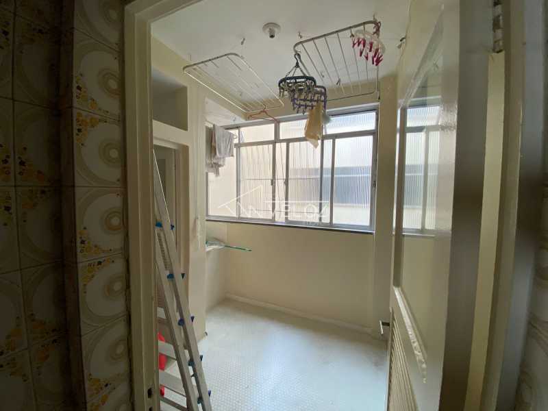 Apartamento à venda com 2 quartos, 80m² - Foto 14