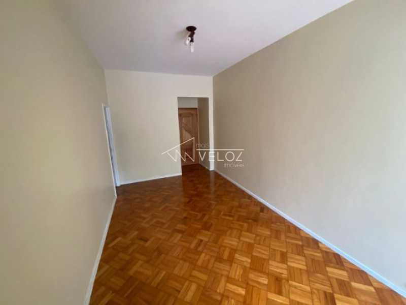 Apartamento à venda com 2 quartos, 80m² - Foto 3