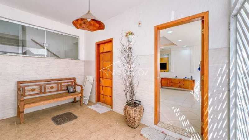 Apartamento à venda com 5 quartos, 230m² - Foto 13