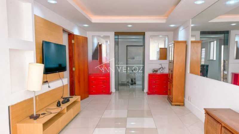 Apartamento à venda com 5 quartos, 230m² - Foto 2