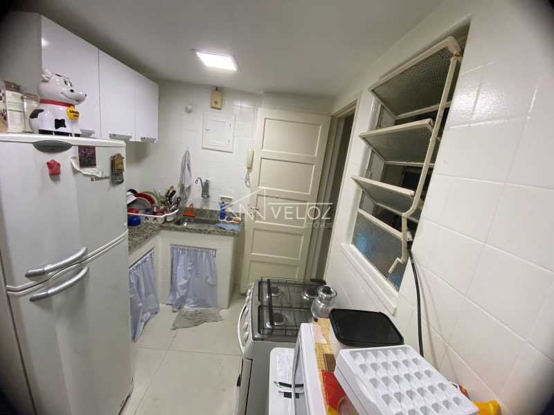 Apartamento à venda com 1 quarto, 61m² - Foto 17