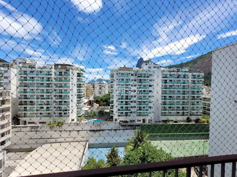 Apartamento à venda com 2 quartos, 87m² - Foto 19