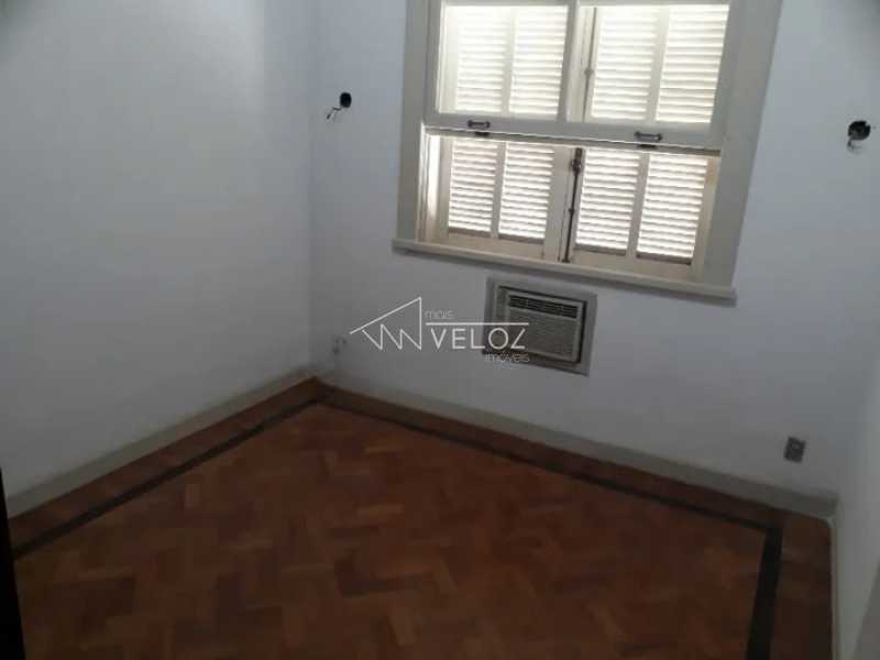 Apartamento à venda com 3 quartos, 156m² - Foto 7