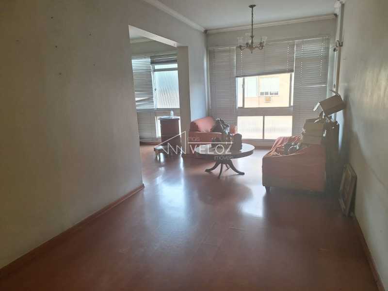 Apartamento à venda com 3 quartos, 90m² - Foto 1