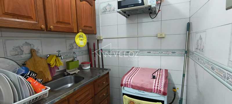 Apartamento à venda com 1 quarto, 43m² - Foto 9