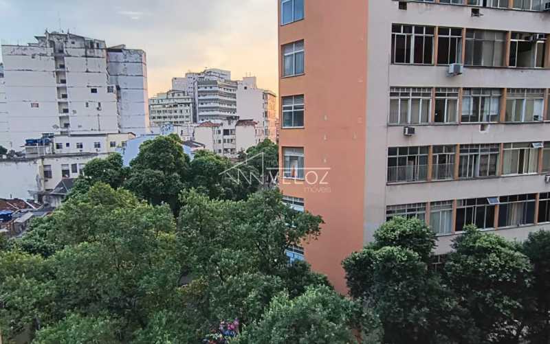 Apartamento à venda com 1 quarto, 43m² - Foto 25