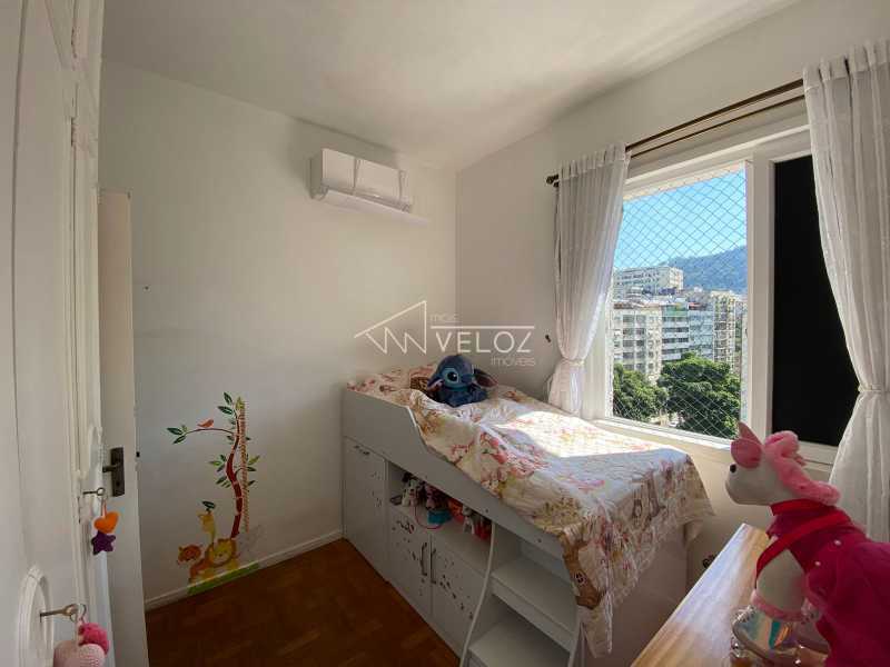 Apartamento à venda com 2 quartos, 71m² - Foto 2