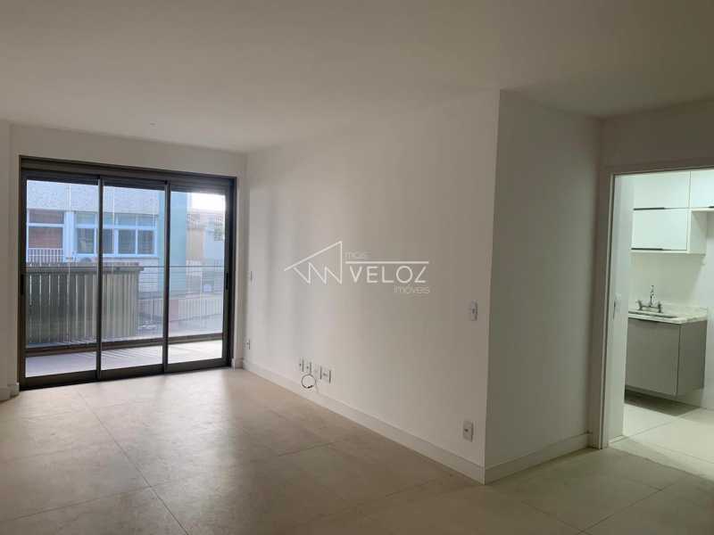 Apartamento à venda com 2 quartos, 95m² - Foto 3