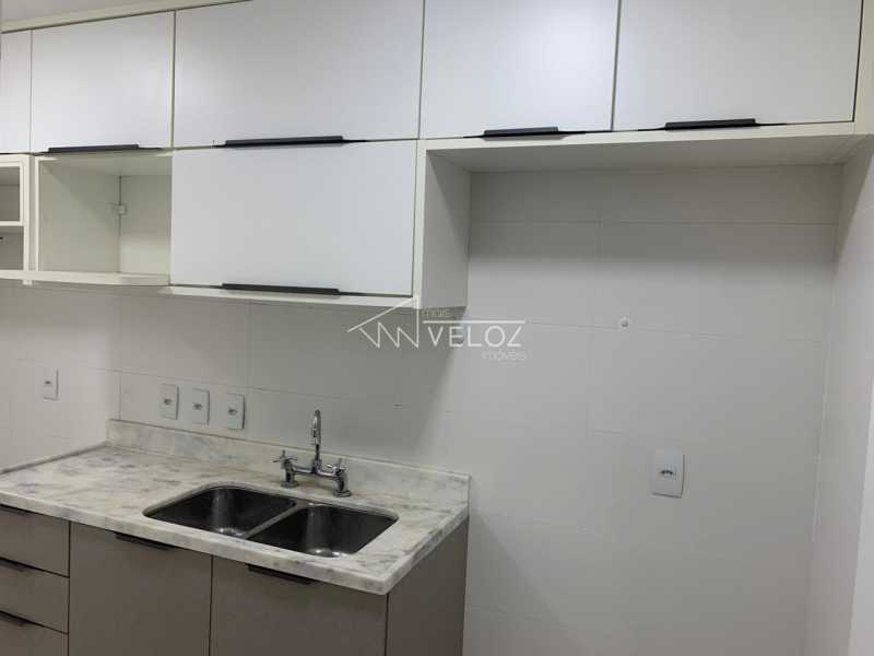 Apartamento à venda com 2 quartos, 95m² - Foto 14