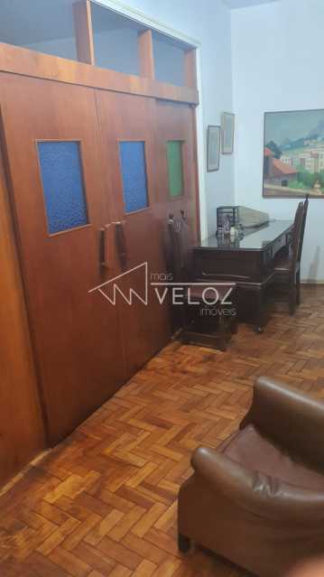 Apartamento à venda com 1 quarto, 25m² - Foto 2