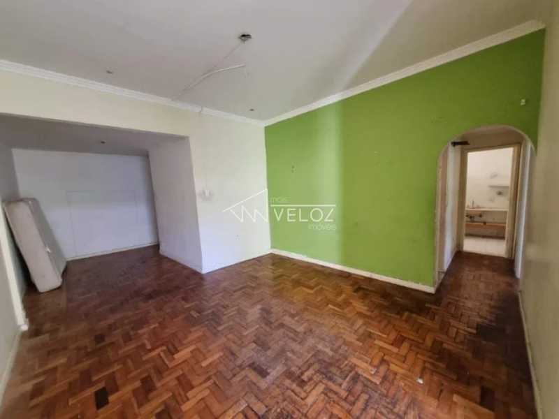 Apartamento à venda com 2 quartos, 80m² - Foto 1