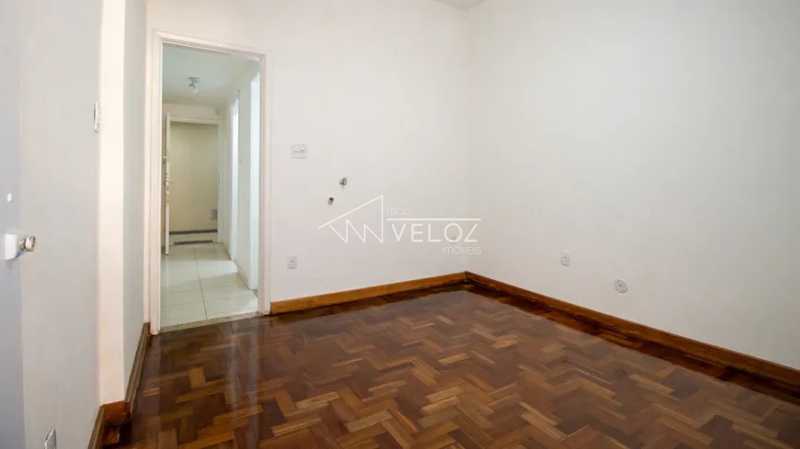 Apartamento à venda com 1 quarto, 38m² - Foto 7