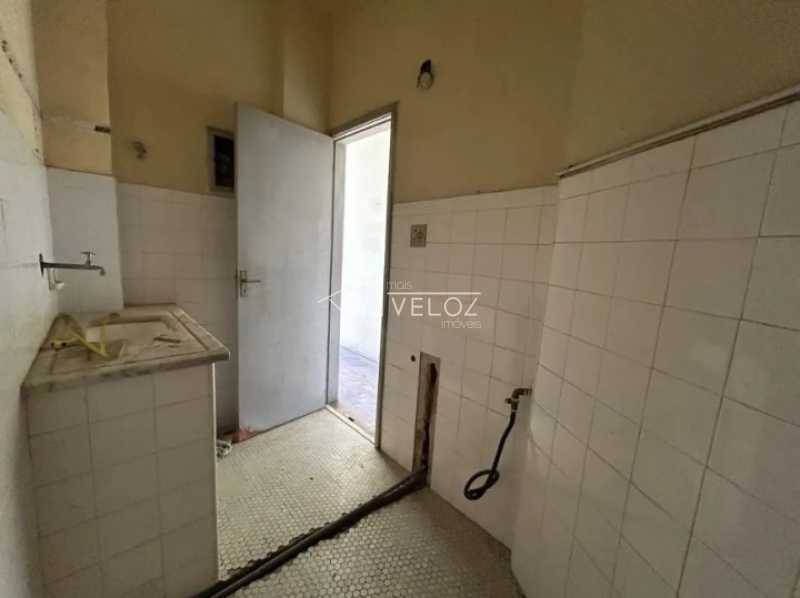 Apartamento à venda com 1 quarto, 38m² - Foto 8