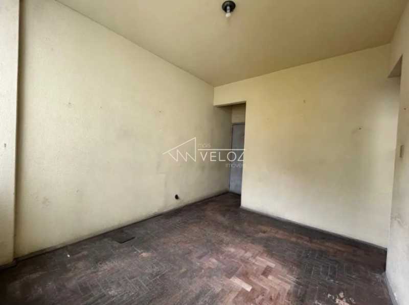 Apartamento à venda com 1 quarto, 38m² - Foto 3