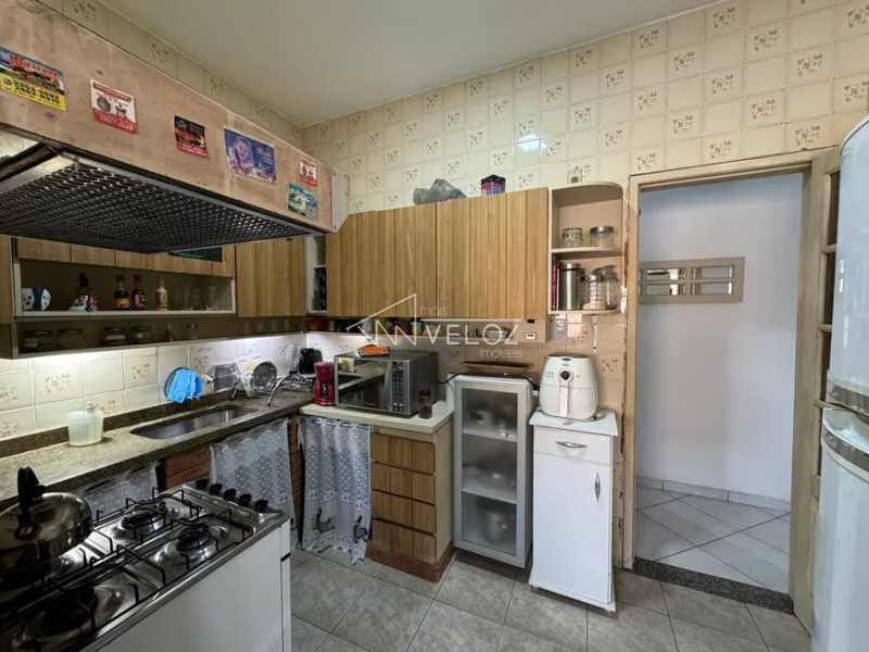 Apartamento à venda com 2 quartos, 64m² - Foto 6